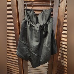 Elegant Black Strapless Dress